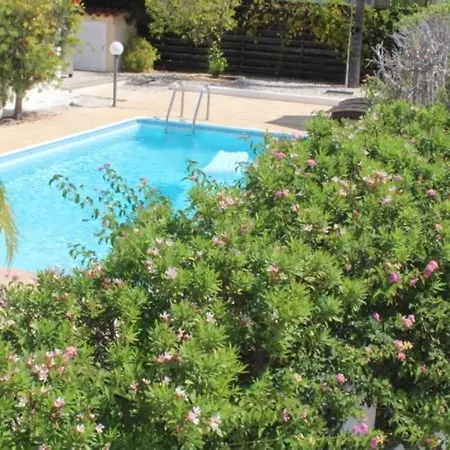 & Pool 3 Bedrooms 2 Minutes From The 빌라