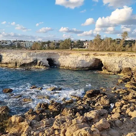 & Pool 3 Bedrooms 2 Minutes From The Maa